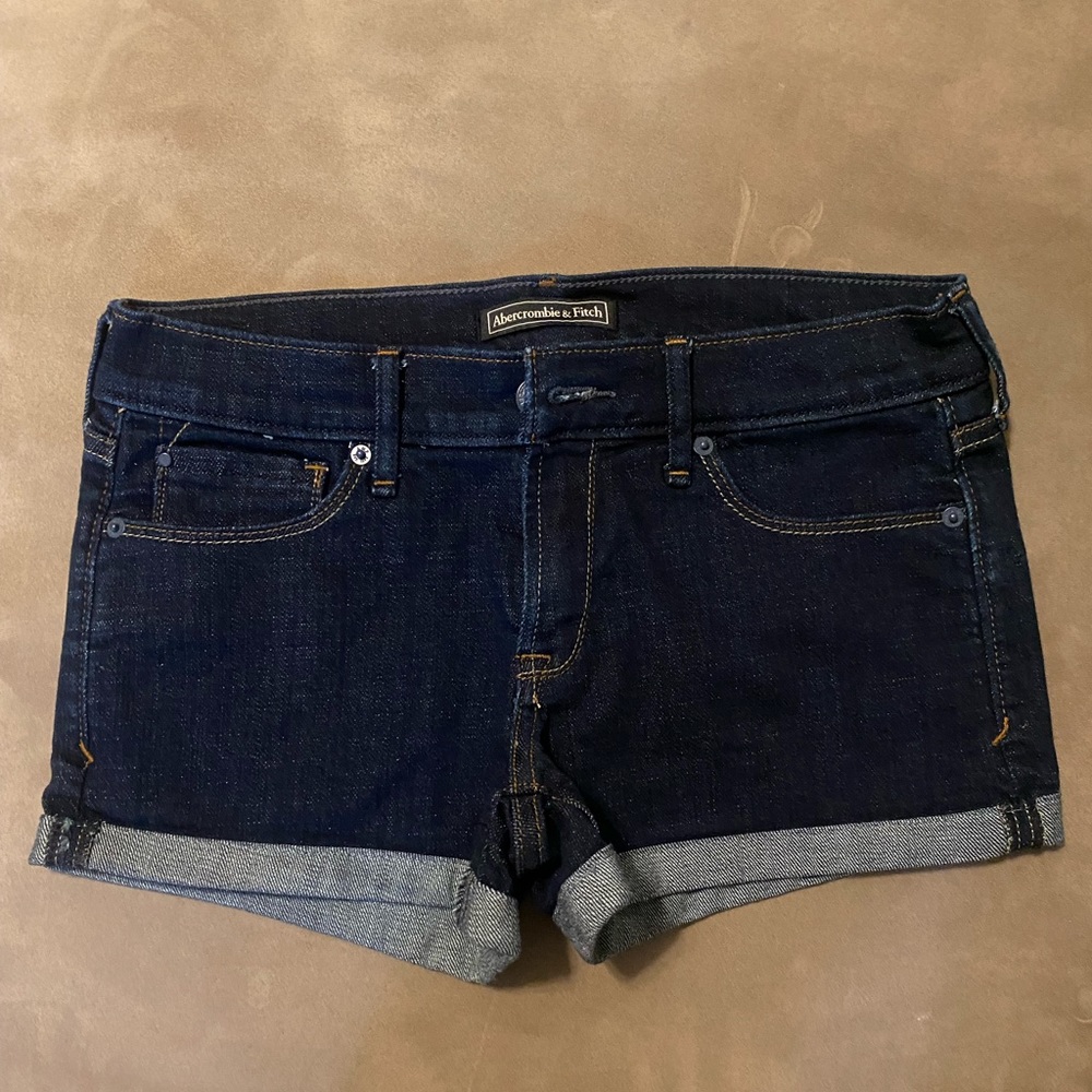 Abercrombie and Fitch mid rise shorts - only worn once!